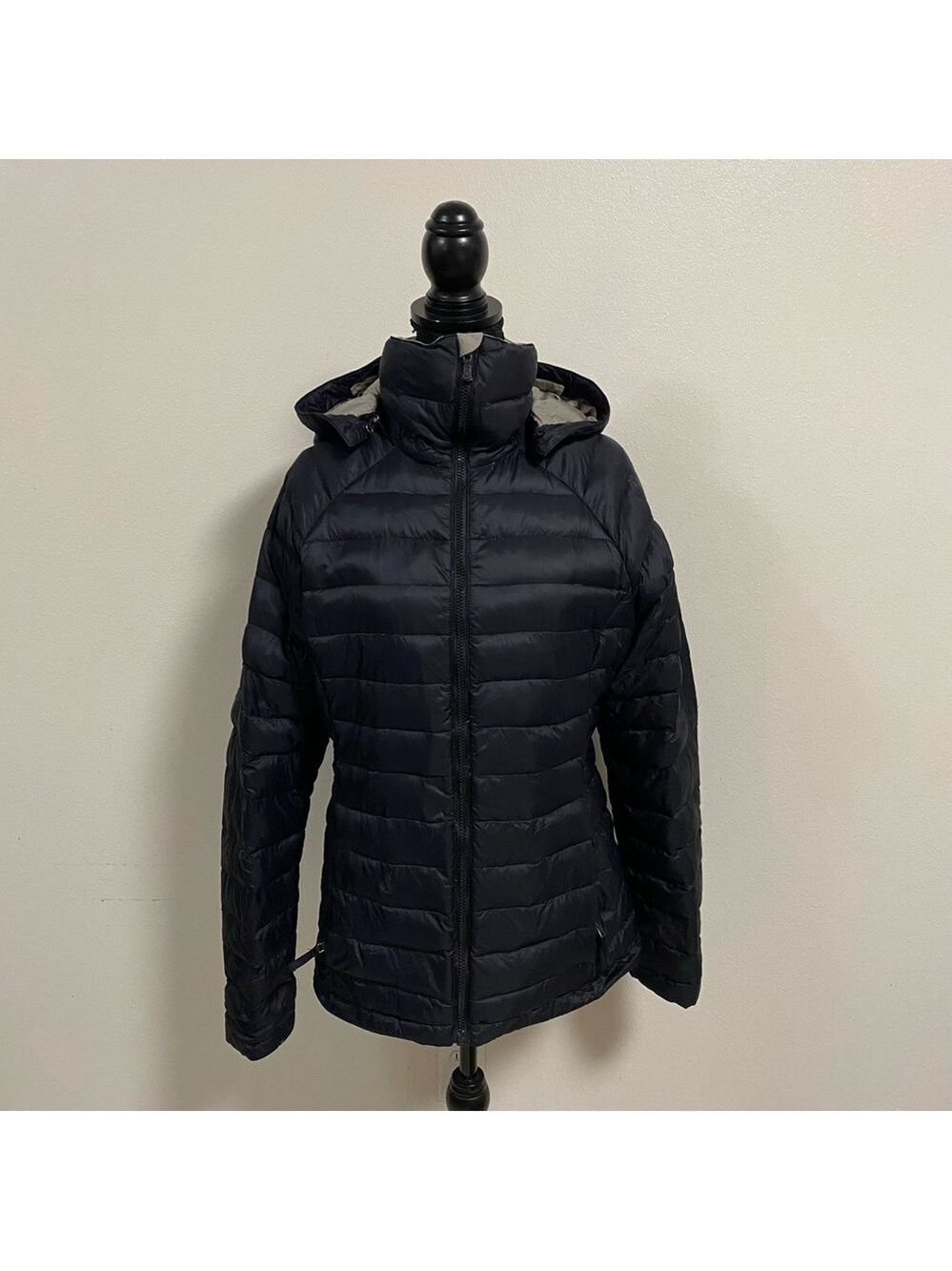 Burton AK Jacket Women’s Medium Black Baker Insulator Hooded Down Jacket Puffer